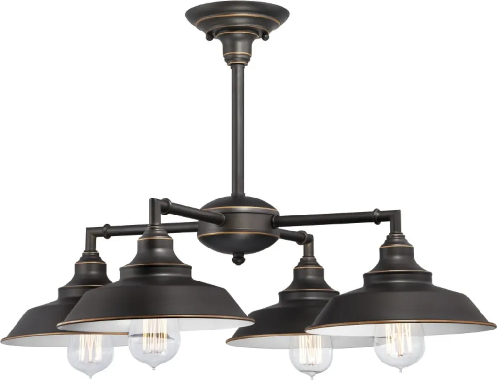 Lustre vintage Iron Hill bronze huilé avec abat-jours métalliques