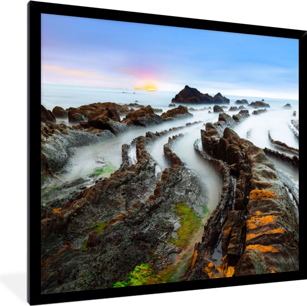 MuchoWow Gerahmtes Poster Nebel - Felsen - Wasser - Natur 40x40 cm - Poster mit Schwarzem Bilderrahmen Wandposter Rahmen Foto Bilder - Mit Rahmen...