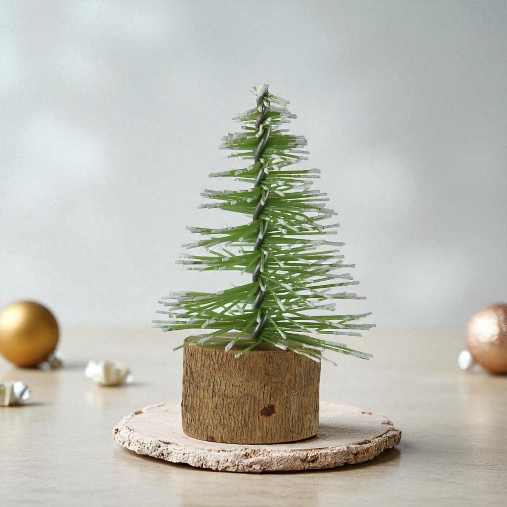 Set mit 12 Mikro-Tannenbäumen - Grün - Weihnachtsdekoration ø3,5x7 cm