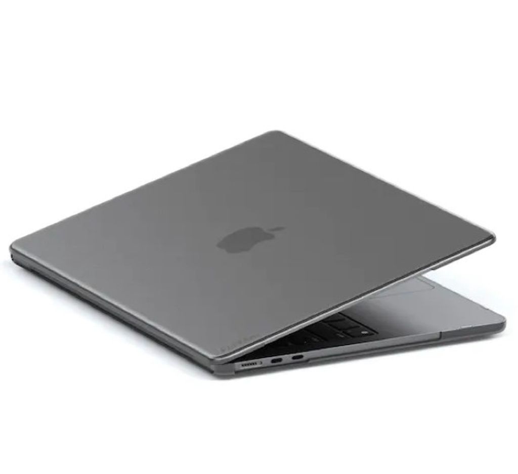 Satechi Eco-hardshell Hlle MacBook Air 13 (M2/M3) Spezielle Aussparungen fr einfache Anschlusszugnge Sichere Fixierung verhindert Verrutschen Rutsc...