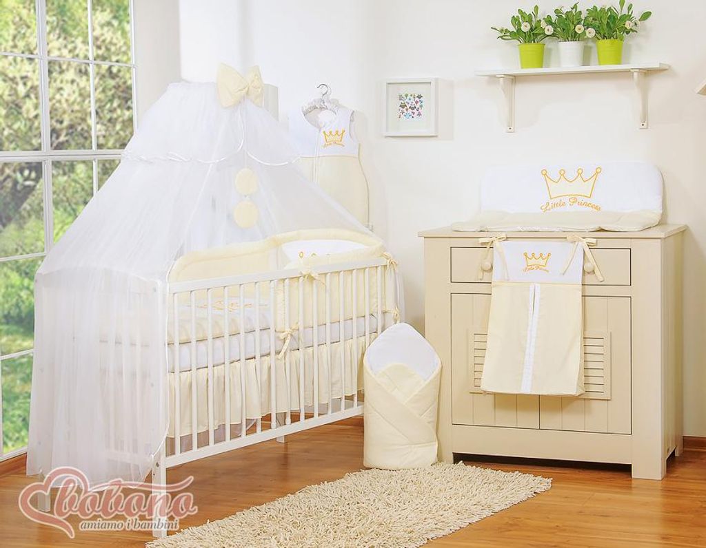 Bobono Mückennetz für Babybett Creme 470x160 cm mit hängenden Herzen und Schleife