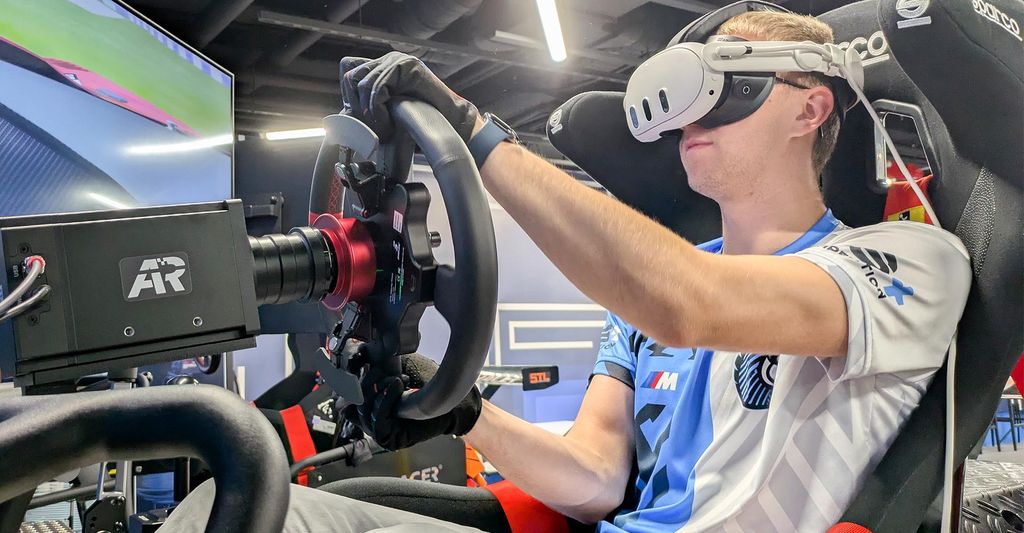 mydays VR Rennsimulator München (1 Std.); Erlebnis verschenken oder selbst erleben; Gutschein für 1 Person(en)