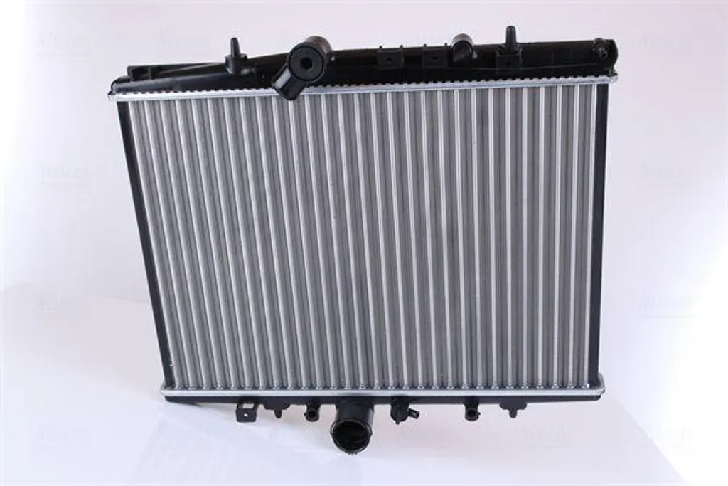 Radiateur moteur Nissens 61294A OE 133078 pour Citroën C5 et Peugeot 406