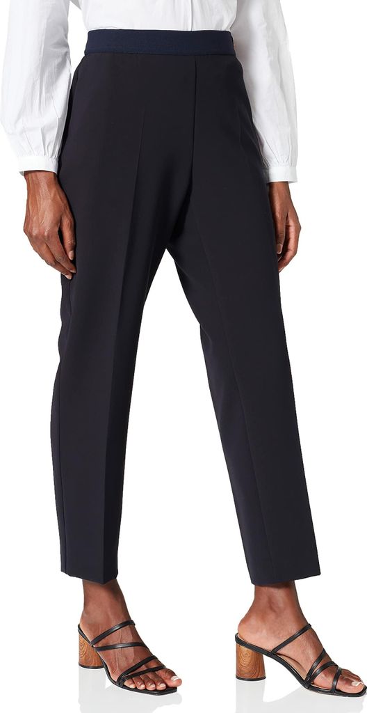 Raphaela (132) LIV NOS, NAVY 22 22 22
