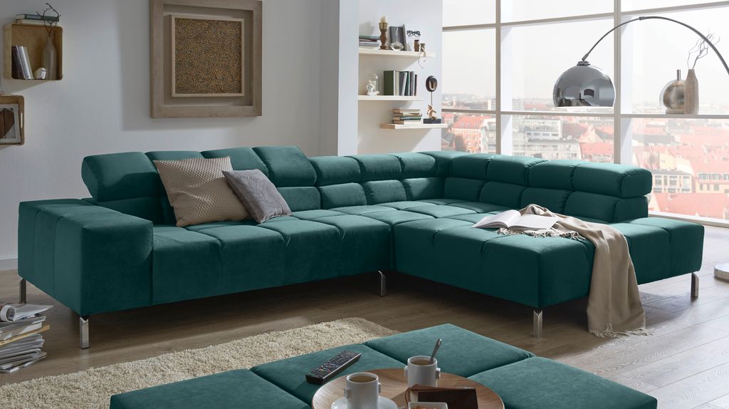 KAWOLA Sofa NELSON Ecksofa Velvet smaragd Recamiere rechts mit motorischem Sitzvorzug