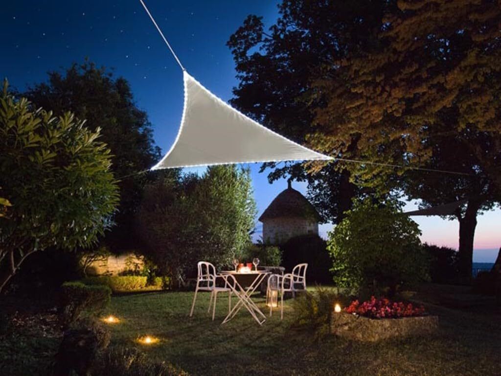 Perel Dreieckiges Sonnensegel mit 107 LEDs, Produktbild 