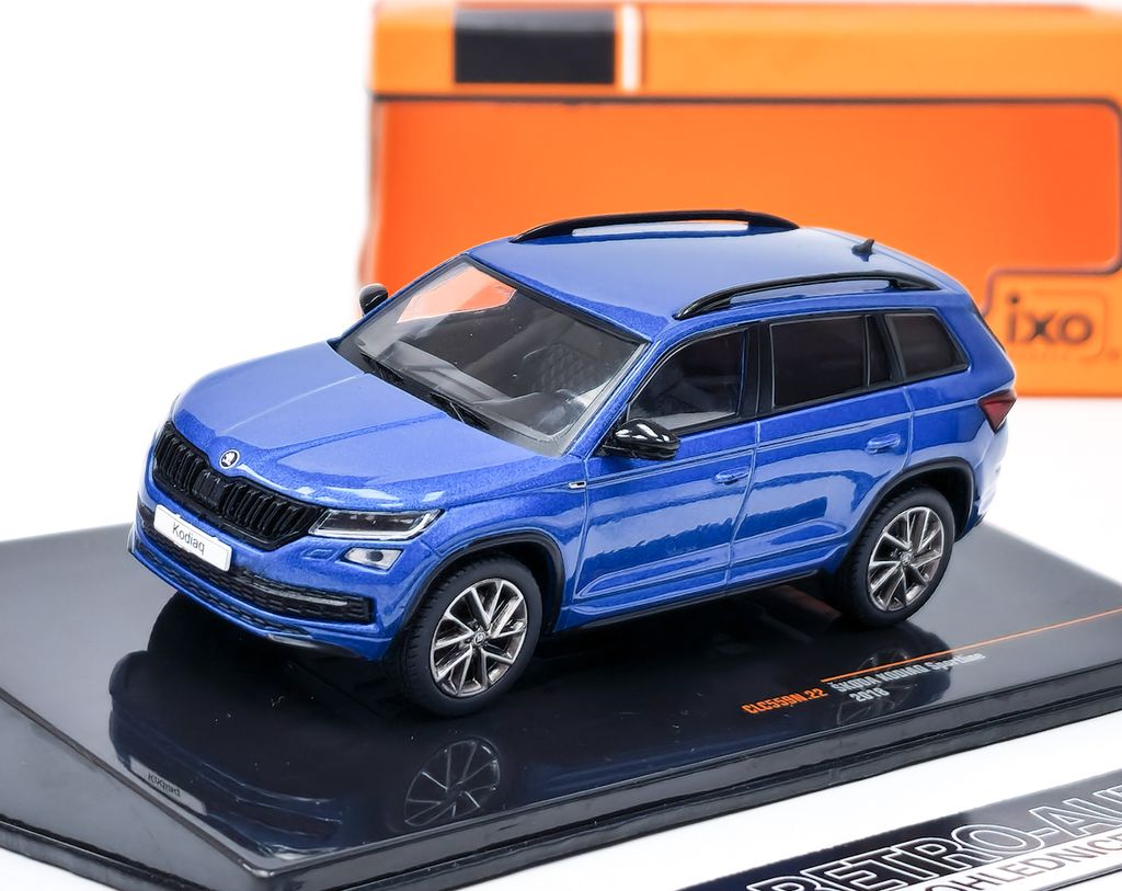 Ixo Models CLC559 Skoda Kodiaq Sportline 2018 blau metallic Produktbild 11