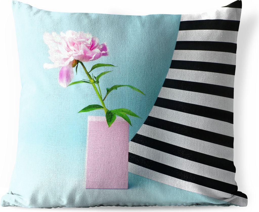 MuchoWow Outdoor Kissen - Rosa Pfingstrose mit blauem Hintergrund - 45x45 cm - Wetterfest - Lounge Kissen - Fotokissen - Dekoratives Kissen