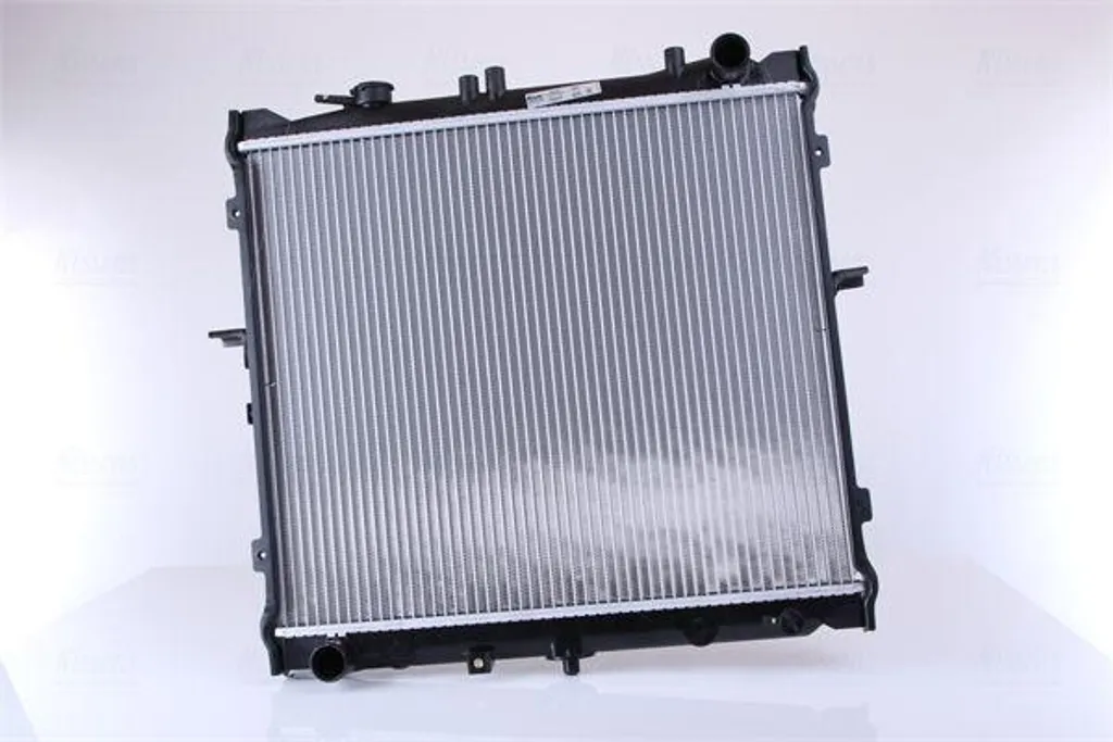 Radiateur de Refroidissement Moteur pour Sportage et Retona - 01215200A