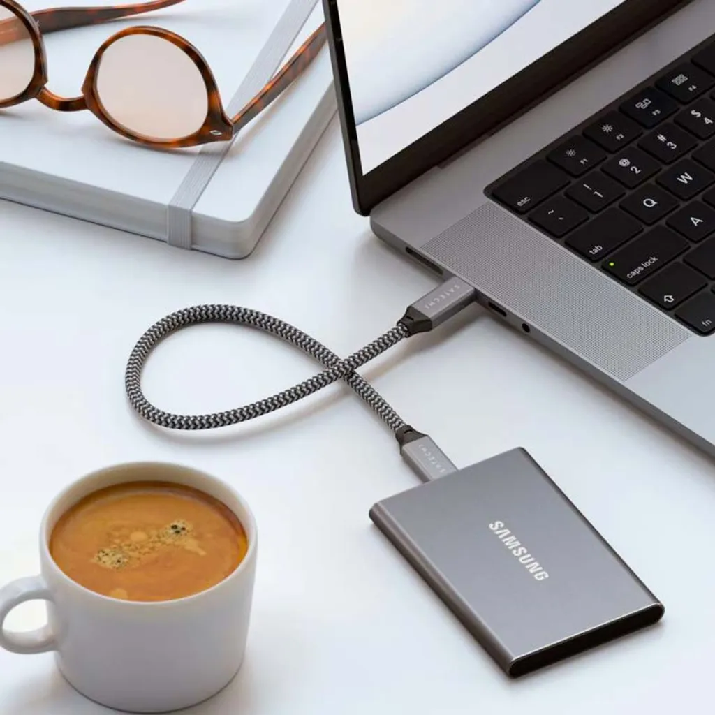 Câble USB-C USB4 de 25cm Satechi - Cordon de Charge et Données Rapide
