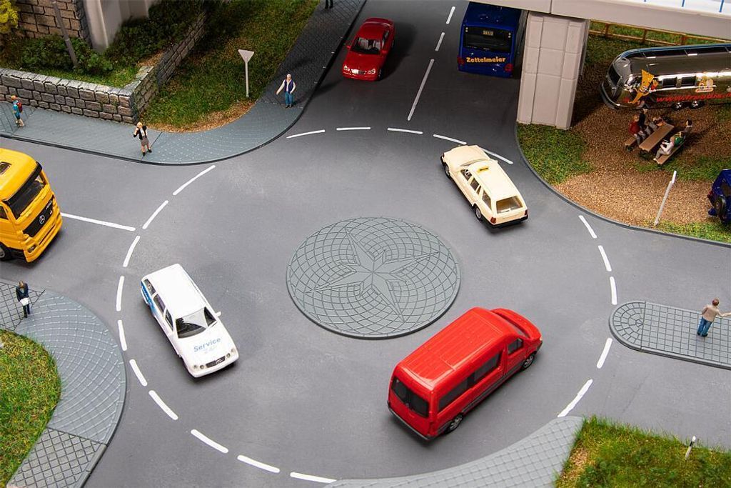 Faller 180277 - 1/87 / H0 Mini-Kreisverkehr und Verkehrsinsel - Neu