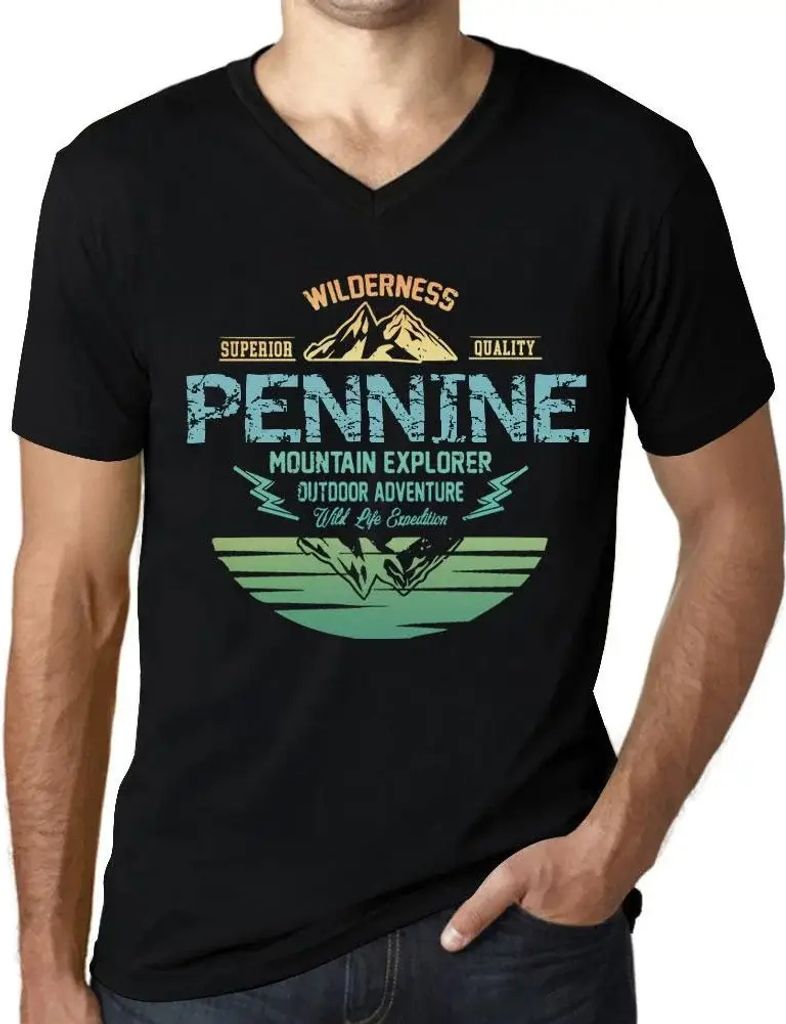 Herren Grafik T-Shirt V-Ausschnitt Outdoor-Abenteuer Wildnis Bergforscher pennine – Outdoor Adventure, Wilderness, Mountain Explorer Pennine