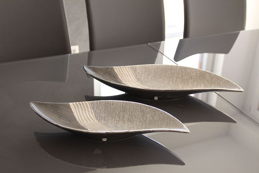 GILDE exklusive Dekoschale grau silber mit Relifierung, Produktbild 