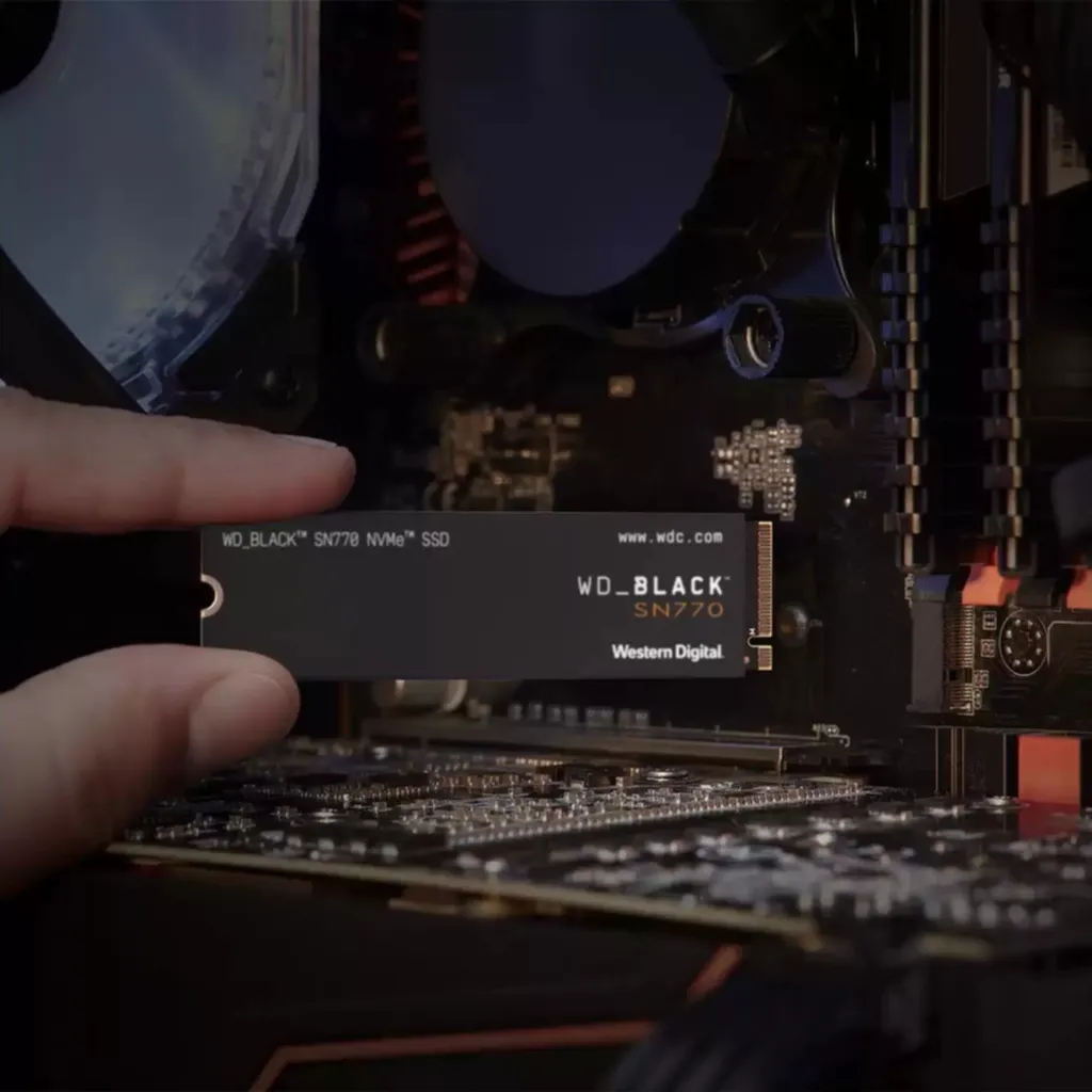 SSD Interne 1TB WD Black SN770 NVMe - Disque M.2 PCIe Gen4 ultra rapide