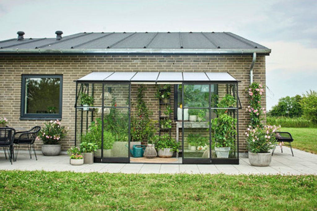 Anlehngewächshaus Halls Qube Lean-To 612 Sicherheitsglas 3 mm 188 x 374 cm schwarz