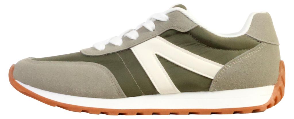 Sneakers mit Schnürsenkeln