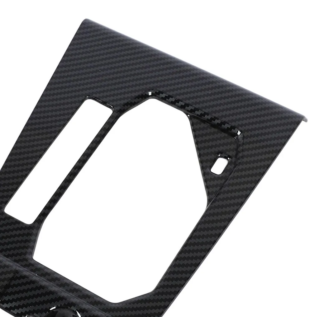 Cache-levier de vitesses aspect carbone pour Toyota Yaris Cross XP210 - 16