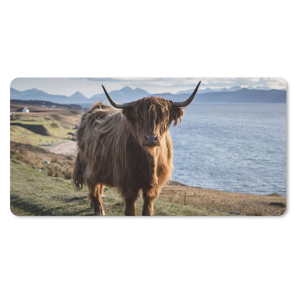MuchoWow Schreibtischunterlage Schottische Highlander - Bergen - Meer 80x40 cm - XXL Mauspad - Gaming Mauspad