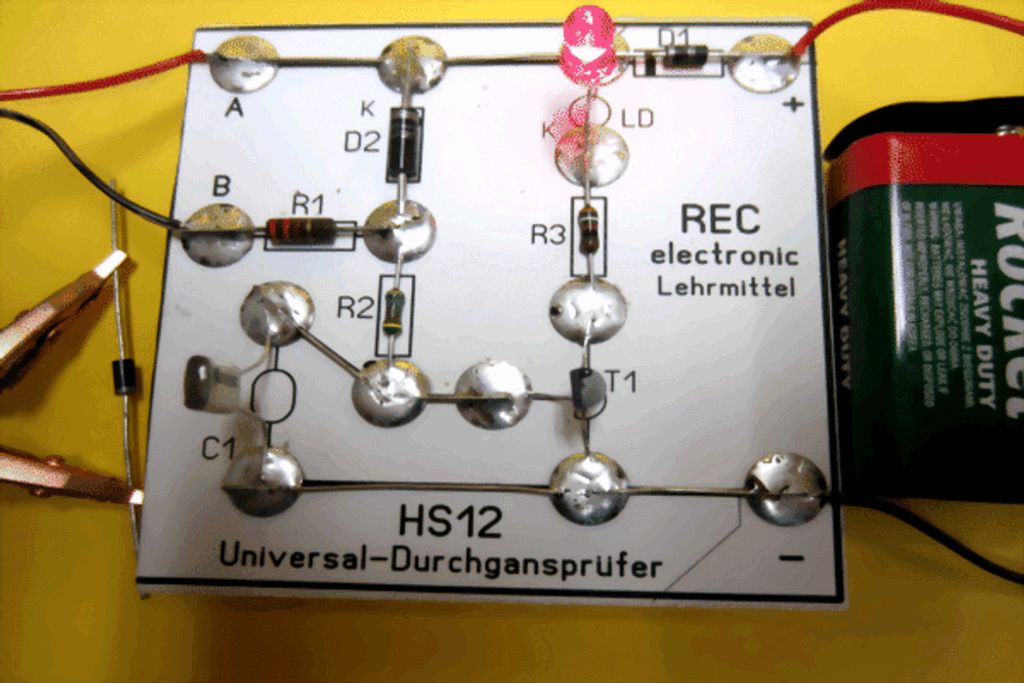 Durchgangsprüfer Bausatz auf Holzbrett Produktbild 