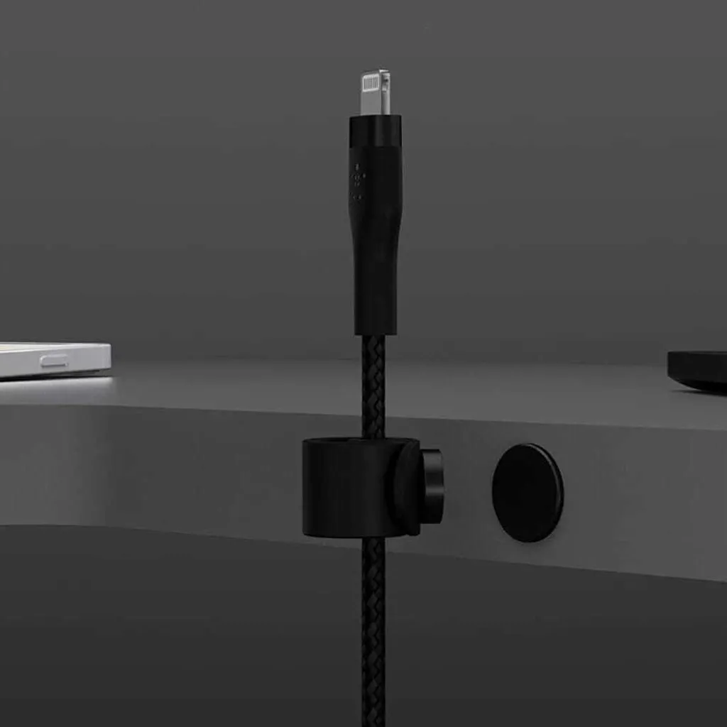 Belkin Cavo Lightning 1 Metro Nero CAA010BT1MBK | Resistente - 14
