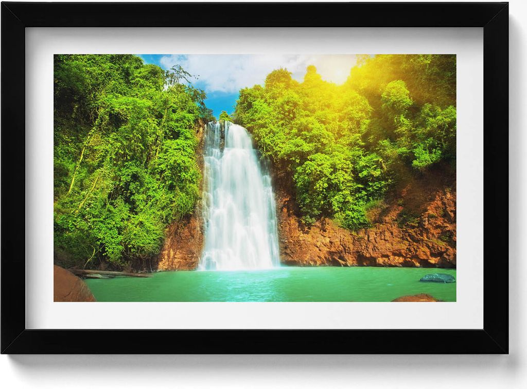Landschaft eines Wasserfalls inmitten von Grünanlagen– Wandbild mit Rahmen – Gerahmtes Bild – Wanddekoration – 30x20 cm – Schwarz Rahmen
