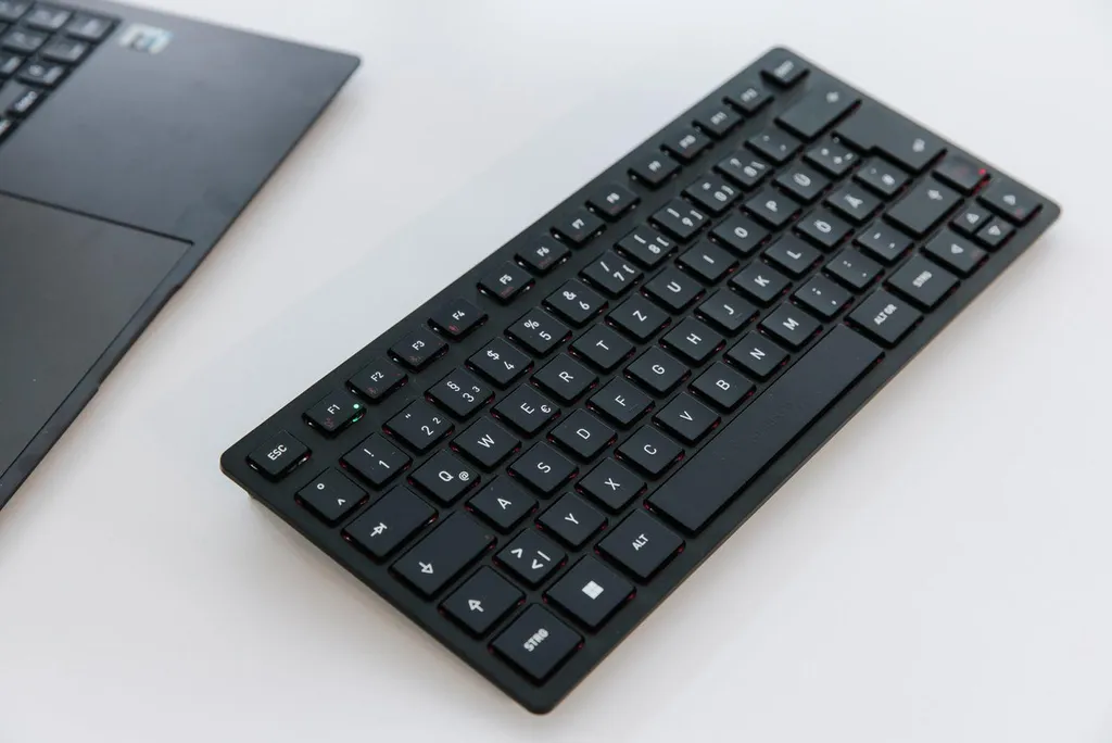 Clavier sans Fil Rechargeable CHERRY KW 9200 Mini Noir Multi-Dispositif - 9