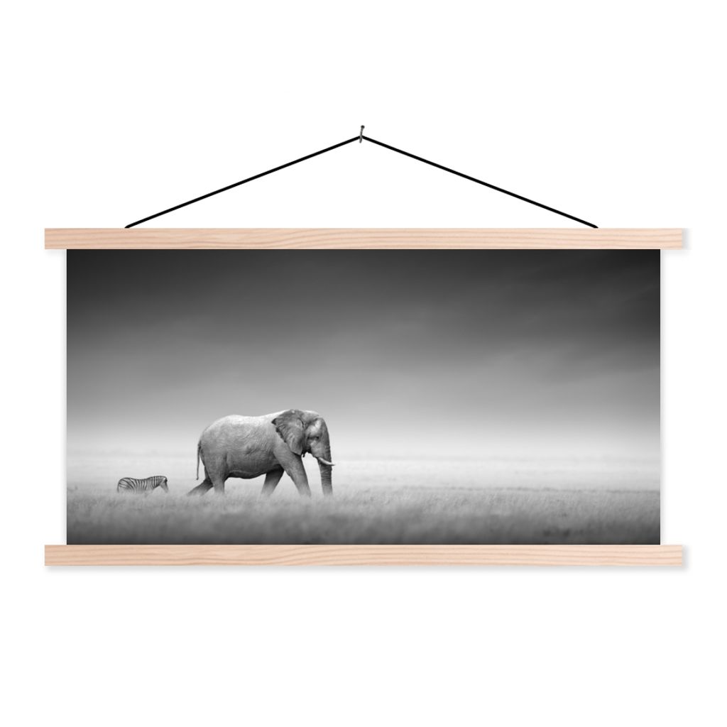 MuchoWow Textilposter Elefant - Tiere - Landschaft - Schwarz und weiß - Zebra 60x30 cm mit holzfarbenen Rahmen - Dekoration