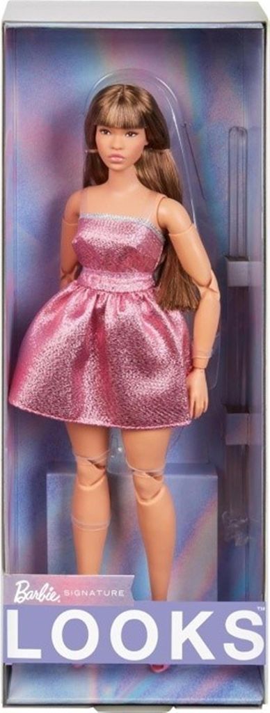 Barbie vyzerá ako brunetka v ružových mini šatách HRM16 Obrázok produktu 