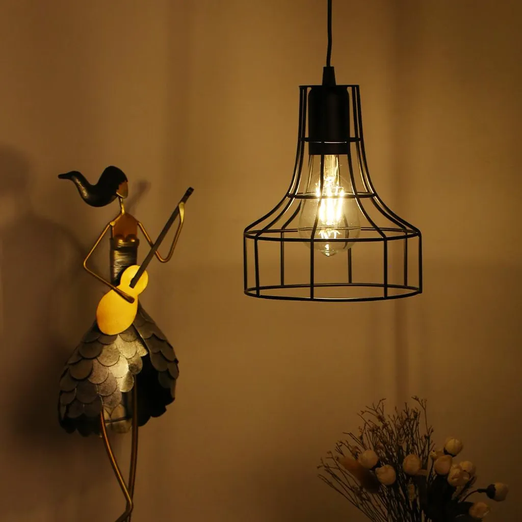 Lampe suspendue solaire IP44 : fini les factures avec cet éclairage LED
