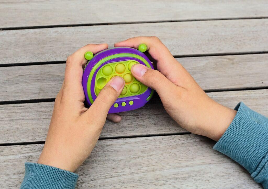 Bubble Pop-It Spiel, 4 Spielmodi, Licht und Sound, Produktbild 