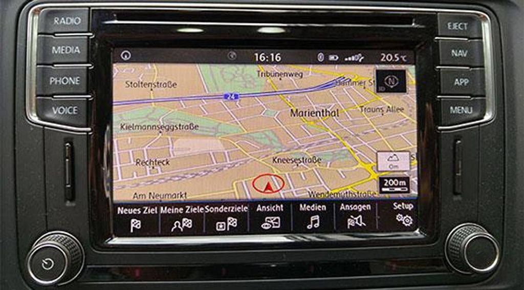 Scheda SD di navigazione GPS da 32 GB per l'Europa - Immagine del prodotto 