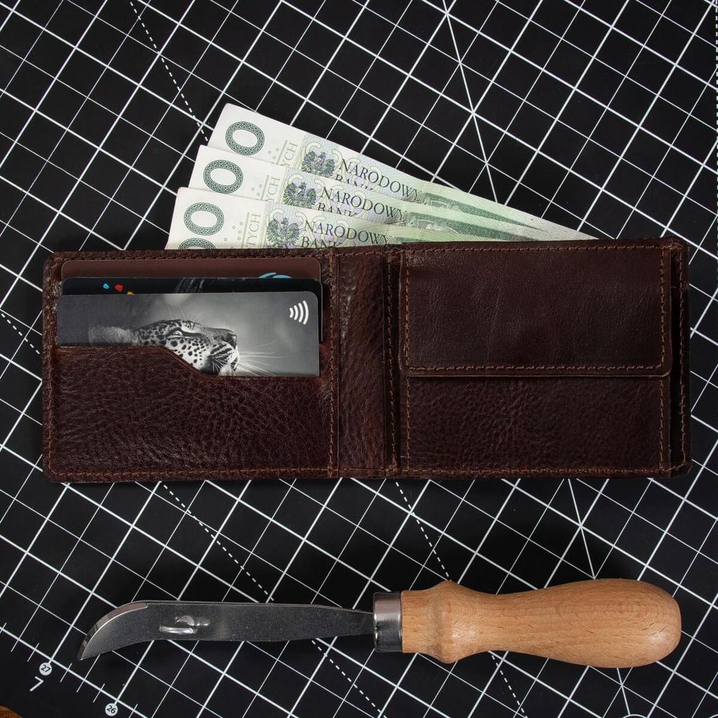 Dunkelbraune, kleine, schmale Herren-Kartenbrieftasche aus Leder von Belveder BW28