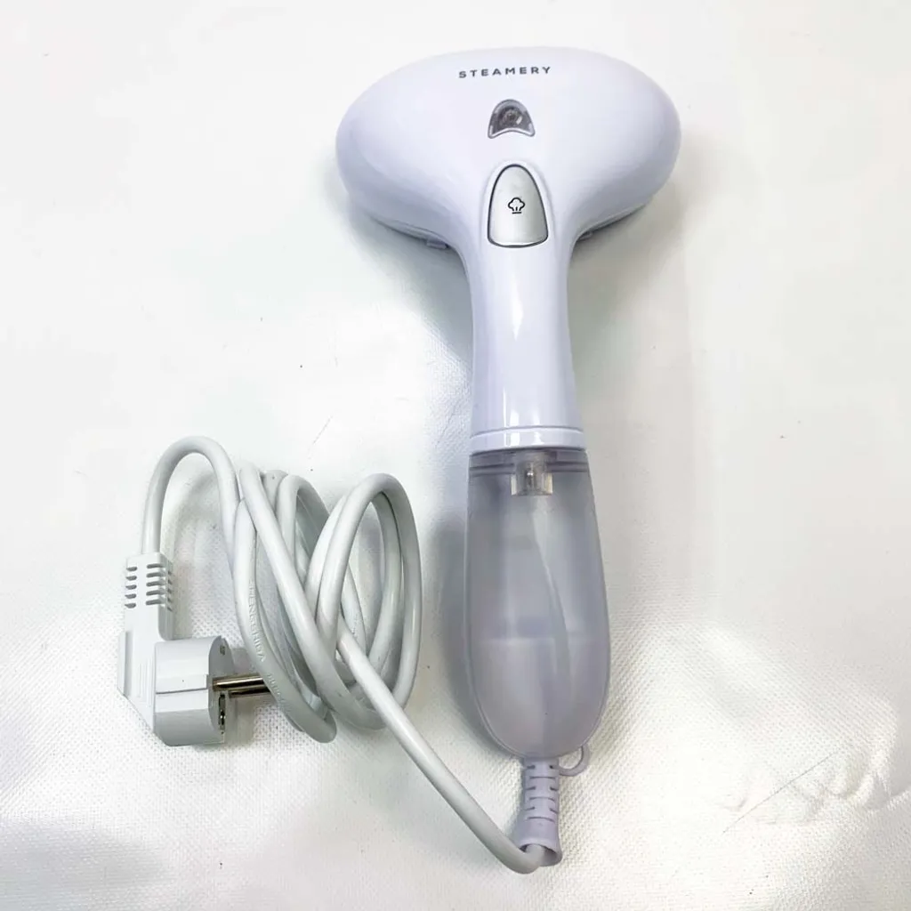 Adieu Plis Difficiles : Défroisseur Vapeur Steamery Cirrus 1 Portable