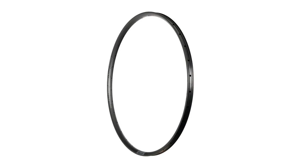 Jante VTT 29 pouces Stans No Tubes Crest Mk4 28H Noire pour le tubeless