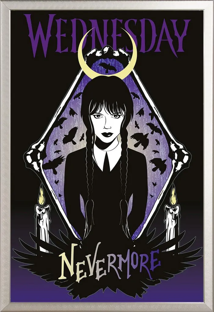 Décoration Murale Wednesday Addams : Poster Ravens et Cadre Argenté 61cm