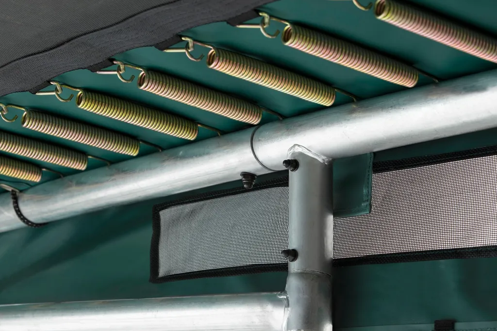 Fini l'encombrement avec le Trampoline Salta Premium Ground Enterré Vert - 6