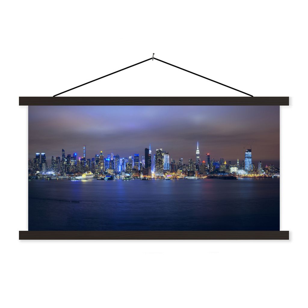 MuchoWow Textilposter New York - Skyline - Nacht 150x75 cm mit schwarzem Rahmen - Posterleiste
