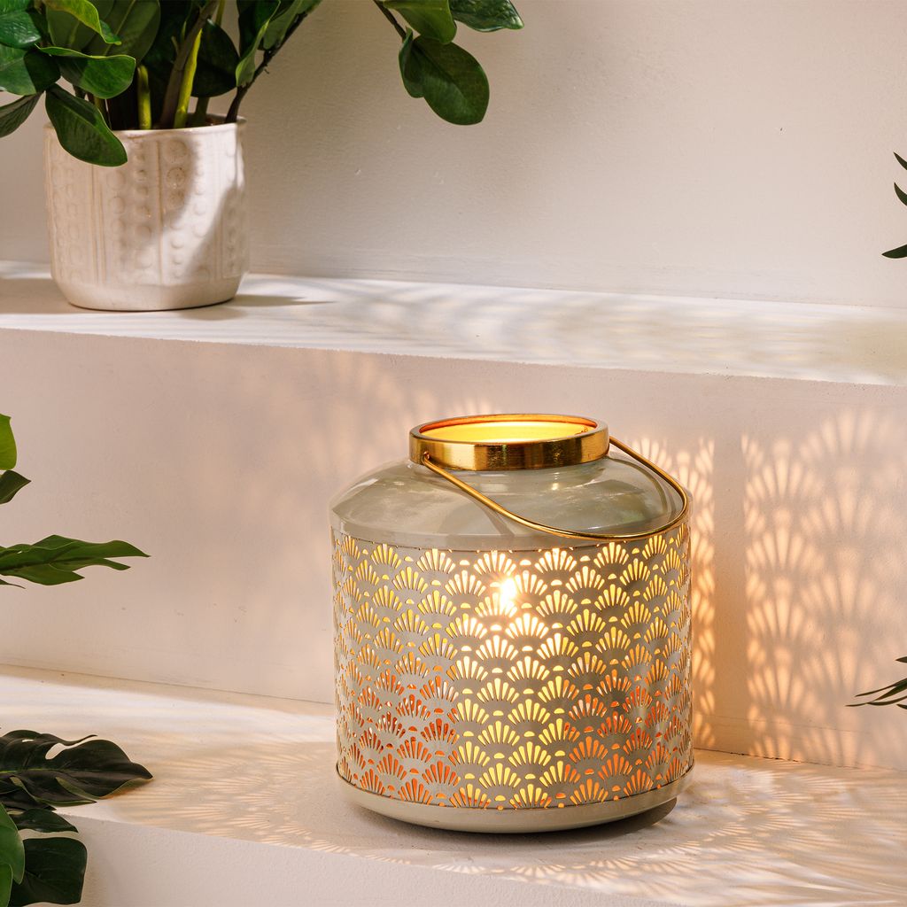 riess-ambiente Deko Windlicht CANDLELIGHT 20cm beige Metall Produktbild 