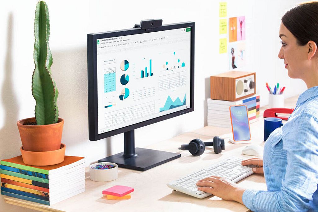 Zestaw bezprzewodowej klawiatury i myszy Logitech MK295 Zdjęcie produktu 21