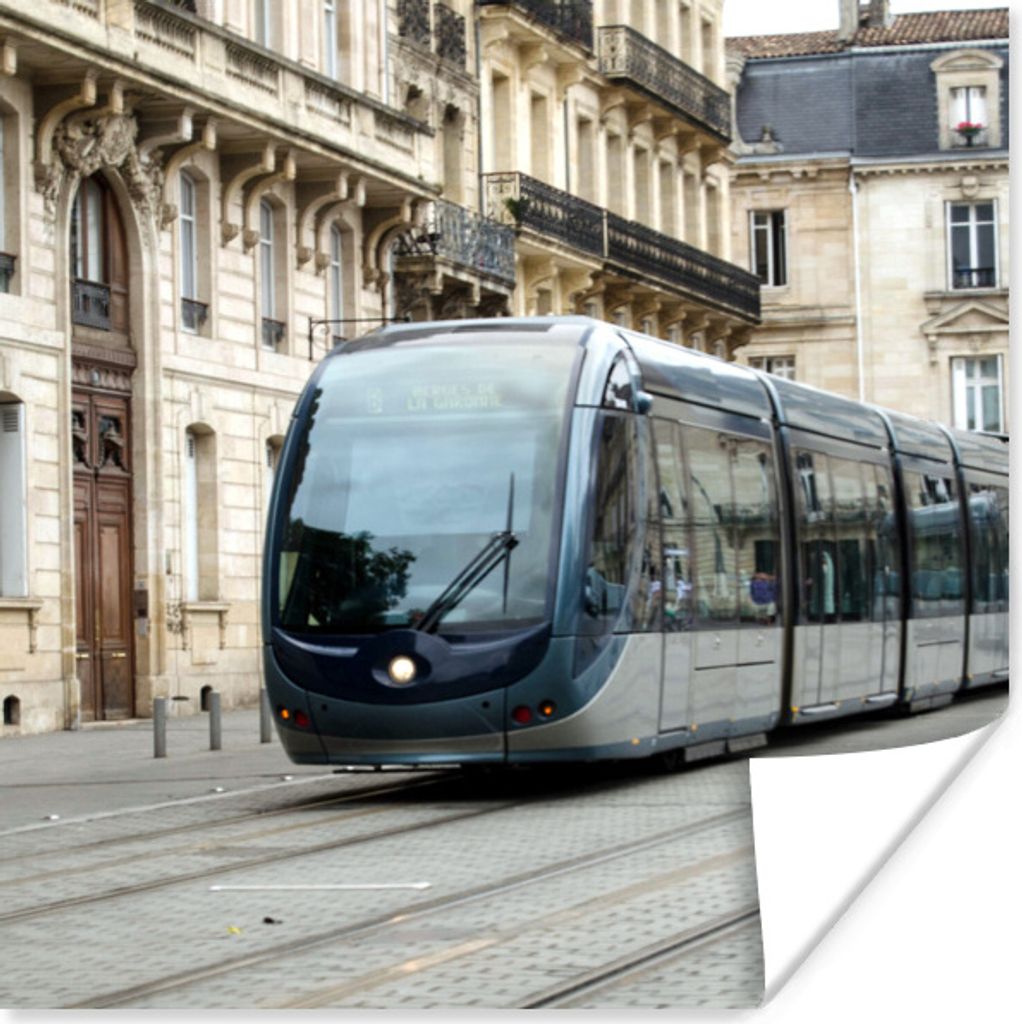 MuchoWow Poster Eine moderne Straßenbahn fährt durch das Zentrum von Bordeaux 100x100 cm - Babyzimmer