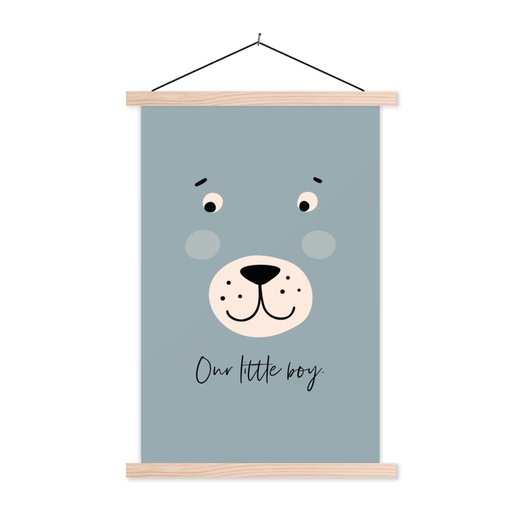 MuchoWow Textilposter Sprichwörter - Zitate - Unser kleiner Junge - Kinder - Baby - Junge 60x90 cm mit holzfarbenen Rahmen - Textil