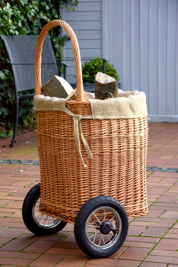 dobar Praktischer Kaminholzwagen aus geschälter Weide mit Produktbild 10
