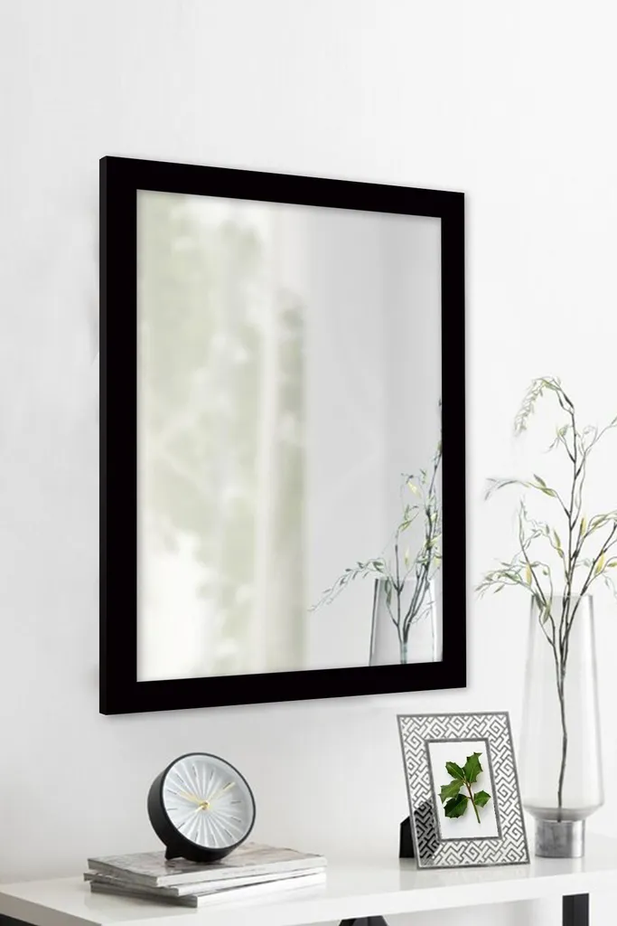 Miroir rectangulaire noir Skye Decor cadre robuste 40x55 cm pour mur