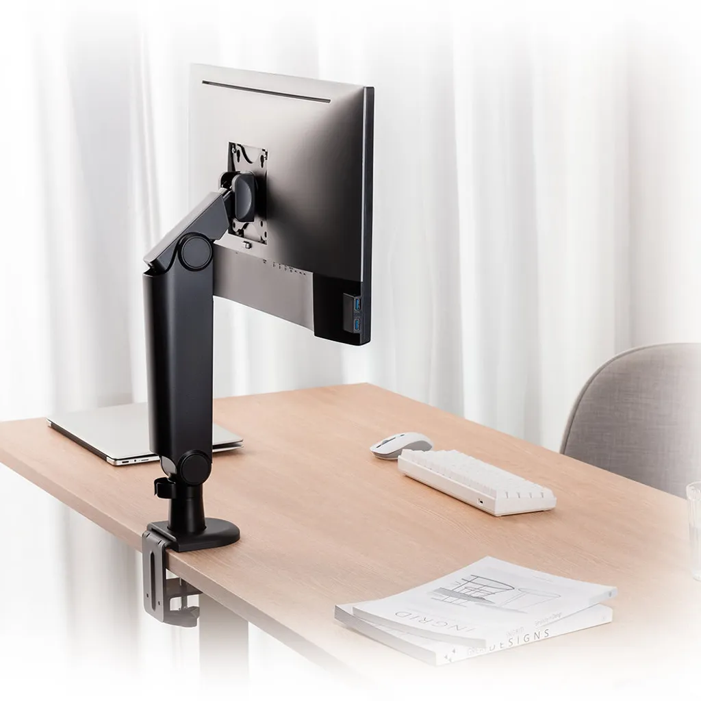 Fini les douleurs cervicales : support TV FLAT 17-32 pouces réglable