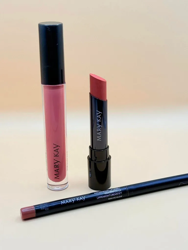 Rossetto Mary Kay CACUAL ROSE + Gloss UNIQUE MAUVE + Matita per labbra MAUVE NUDE