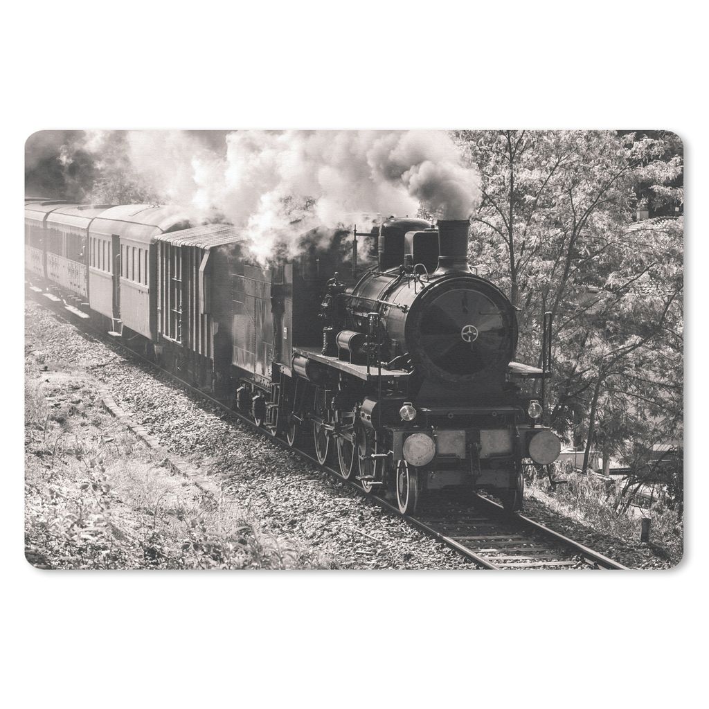 MuchoWow Schreibtischunterlage Schwarz-Weiß-Foto einer Dampflokomotive inmitten der Wiesen 60x40 cm - XXL Mauspad - Großes Mauspad