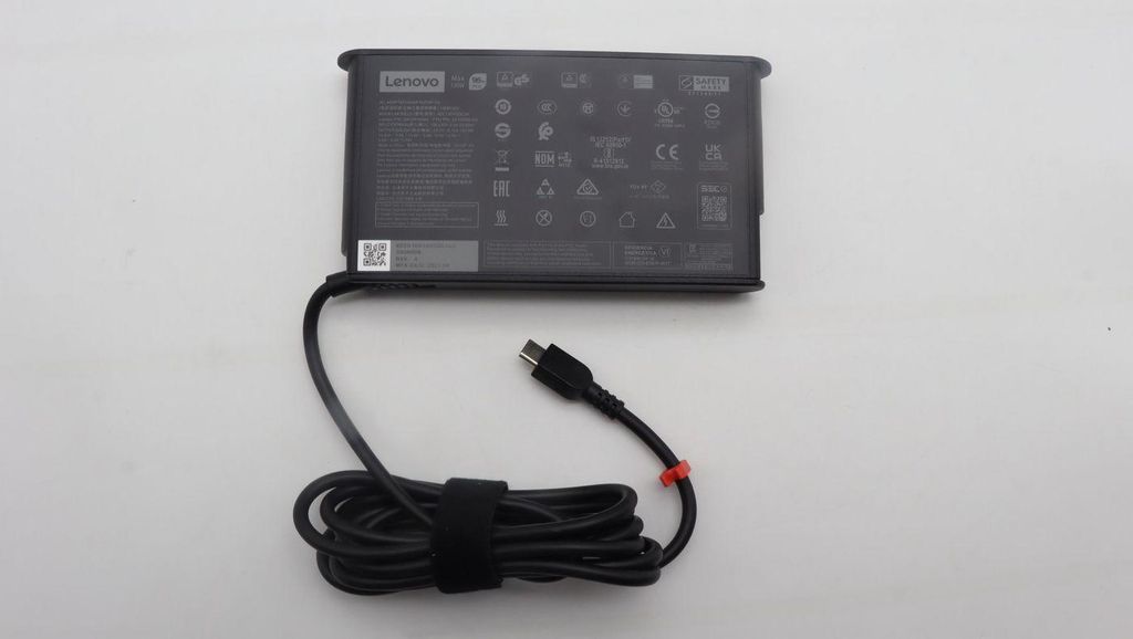 Lenovo AC-Adapter 135 Watt 20/15/9/5V 3P Ww - PC-/Server Netzteil