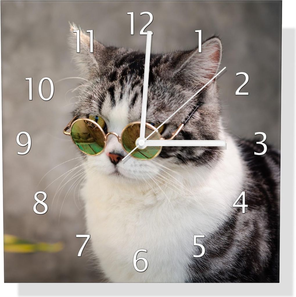 Wallario Design Wanduhr Katze mit Stil aus Echtglas, Größe 30 x 30 cm