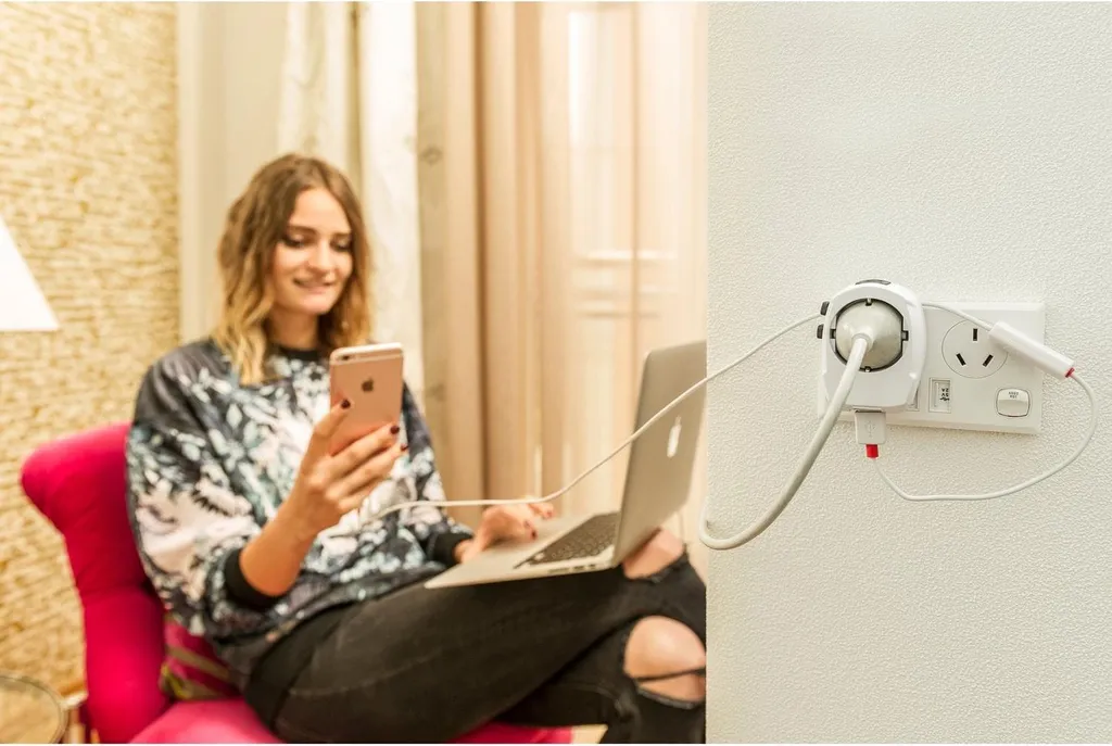 Travel Plug Pro Light USB compact : Double chargeur 2xA haute sécurité