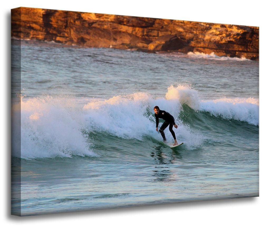 Leinwanddruck „Menschen, Surfer auf einer Welle“, 70 x 50 cm